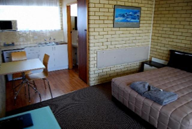 Coastal Comfort Motel Narooma Bagian luar foto